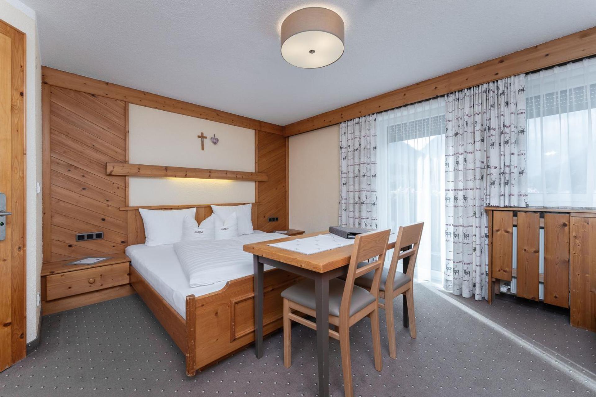 Haus Margret Bed & Breakfast Sankt Leonhard im Pitztal Exterior photo