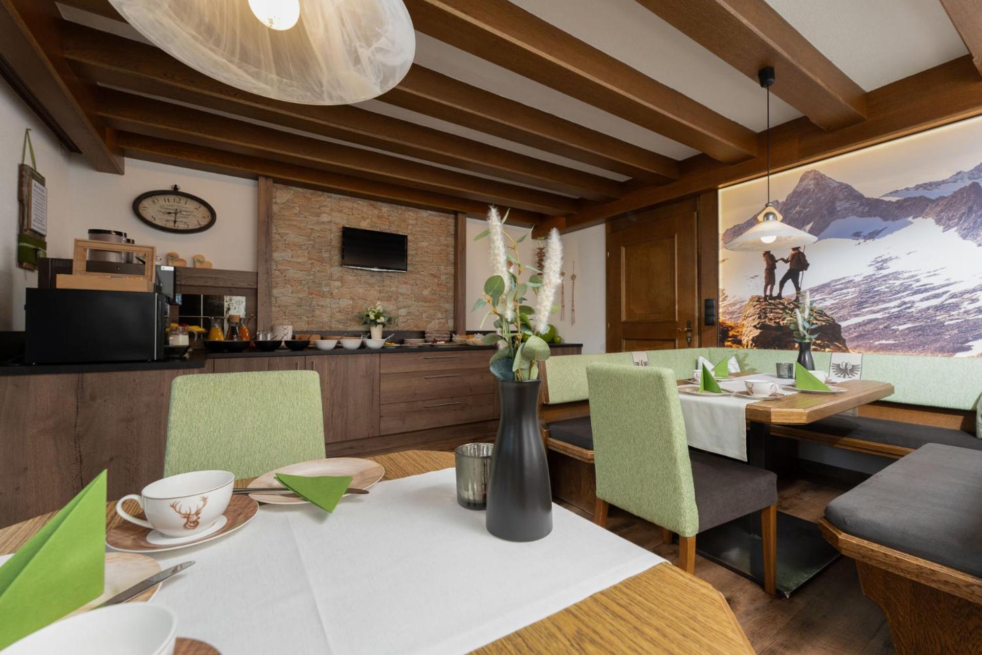 Haus Margret Bed & Breakfast Sankt Leonhard im Pitztal Exterior photo