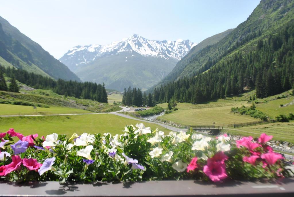Haus Margret Bed & Breakfast Sankt Leonhard im Pitztal Room photo